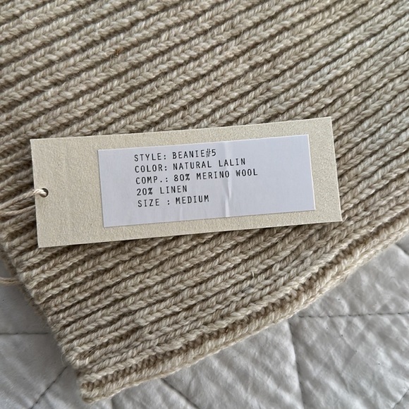 JAN JAN VAN ESSCHE BEANIE #5 - Picture 5 of 8